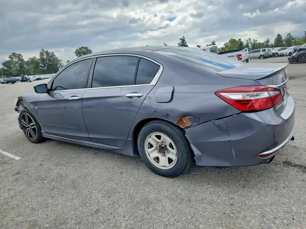 1HGCR2F55HA048344 2017 HONDA ACCORD - Image 2