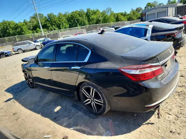 1HGCR2F55HA052460 2017 HONDA ACCORD - Image 2