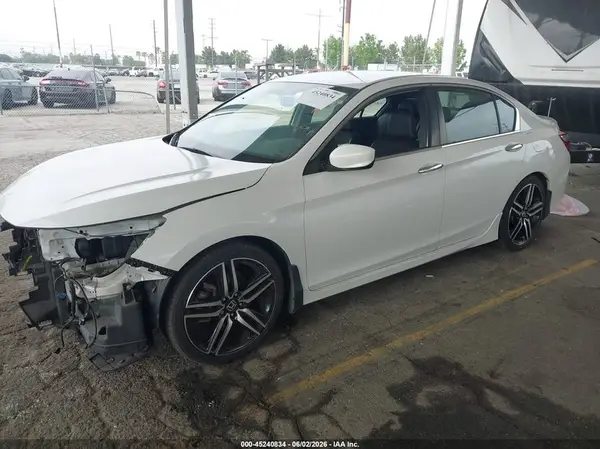 1HGCR2F55HA061451 2017 HONDA ACCORD - Image 2