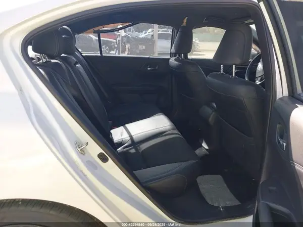1HGCR2F55HA063698 2017 HONDA ACCORD - Image 8