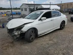 1HGCR2F55HA073518 2017 HONDA ACCORD