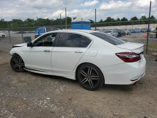 1HGCR2F55HA073518 2017 HONDA ACCORD - Image 2