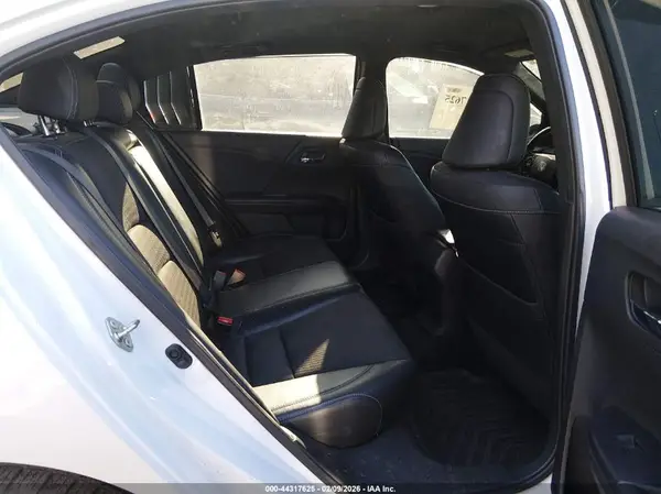1HGCR2F55HA077665 2017 HONDA ACCORD - Image 8
