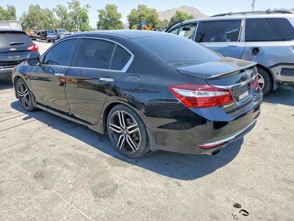 1HGCR2F55HA079464 2017 HONDA ACCORD - Image 2