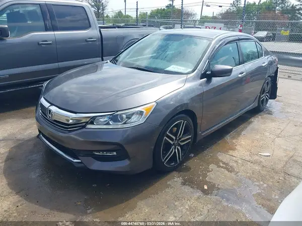1HGCR2F55HA092487 2017 HONDA ACCORD - Image 2