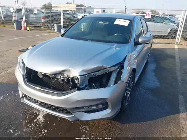 1HGCR2F55HA098970 2017 HONDA ACCORD - Image 2