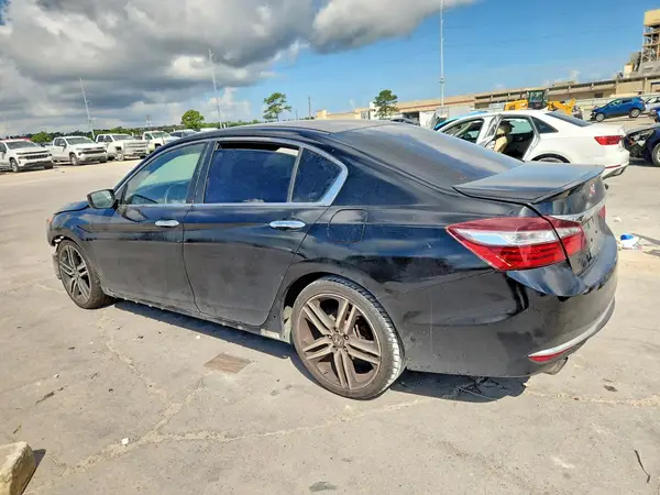 1HGCR2F55HA109482 2017 HONDA ACCORD - Image 2