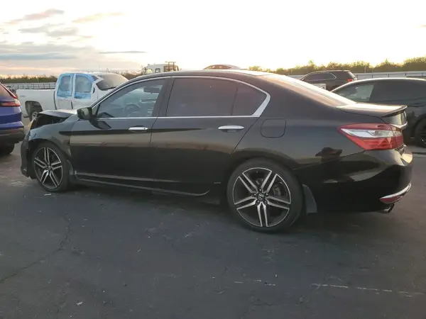 1HGCR2F55HA112849 2017 HONDA ACCORD - Image 2