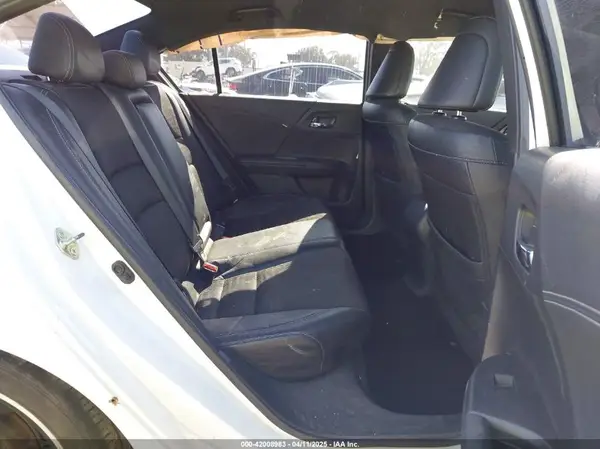1HGCR2F55HA116402 2017 HONDA ACCORD - Image 8
