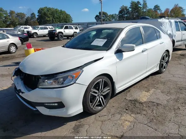 1HGCR2F55HA123107 2017 HONDA ACCORD - Image 2