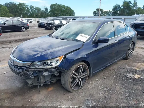 1HGCR2F55HA123186 2017 HONDA ACCORD - Image 2