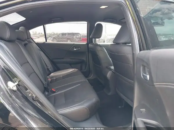 1HGCR2F55HA128792 2017 HONDA ACCORD - Image 8