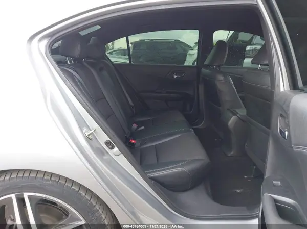 1HGCR2F55HA145205 2017 HONDA ACCORD - Image 8