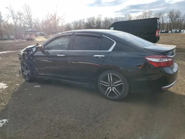 1HGCR2F55HA161887 2017 HONDA ACCORD - Image 2