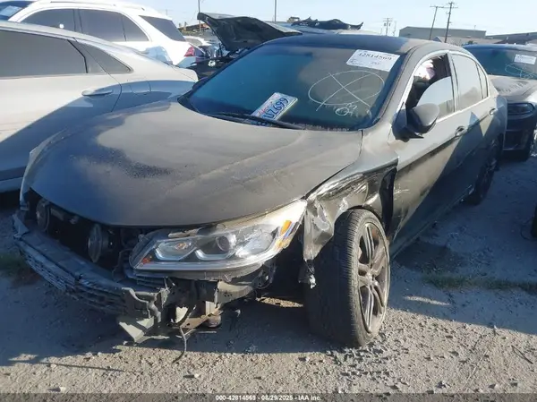 1HGCR2F55HA165230 2017 HONDA ACCORD - Image 2