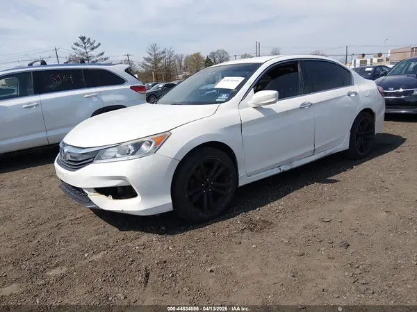 1HGCR2F55HA170024 2017 HONDA ACCORD - Image 2