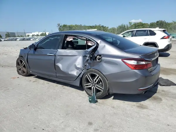 1HGCR2F55HA173036 2017 HONDA ACCORD - Image 2