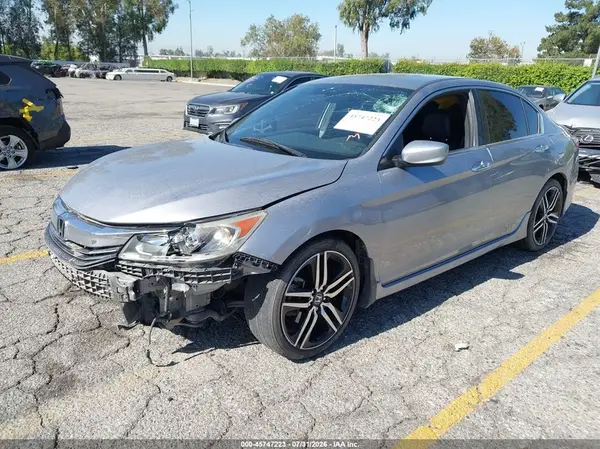 1HGCR2F55HA196378 2017 HONDA ACCORD - Image 2