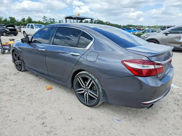 1HGCR2F55HA214037 2017 HONDA ACCORD - Image 2
