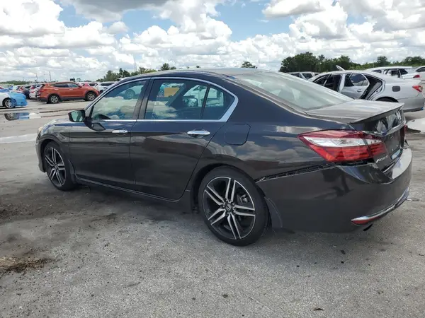 1HGCR2F55HA219593 2017 HONDA ACCORD - Image 2