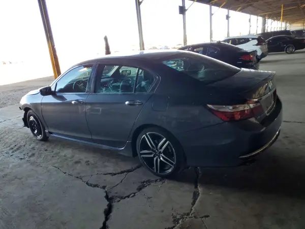 1HGCR2F55HA253808 2017 HONDA ACCORD - Image 2