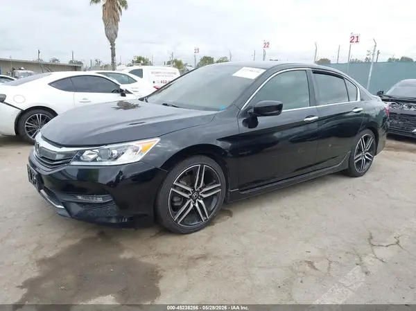 1HGCR2F55HA254621 2017 HONDA ACCORD - Image 2