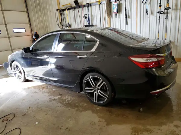 1HGCR2F55HA255753 2017 HONDA ACCORD - Image 2