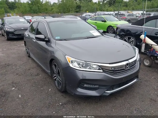 1HGCR2F55HA261066 2017 HONDA ACCORD - Image 1