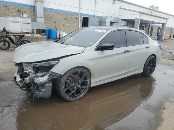 1HGCR2F55HA264694 2017 HONDA ACCORD - Image 1