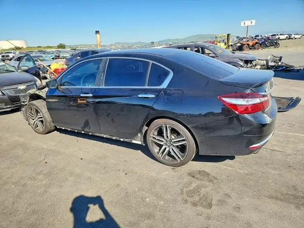 1HGCR2F55HA265750 2017 HONDA ACCORD - Image 2