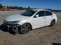 1HGCR2F55HA267904 2017 HONDA ACCORD