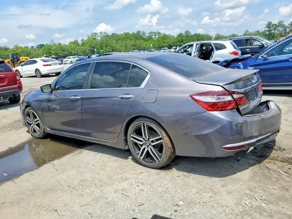 1HGCR2F55HA281396 2017 HONDA ACCORD - Image 2