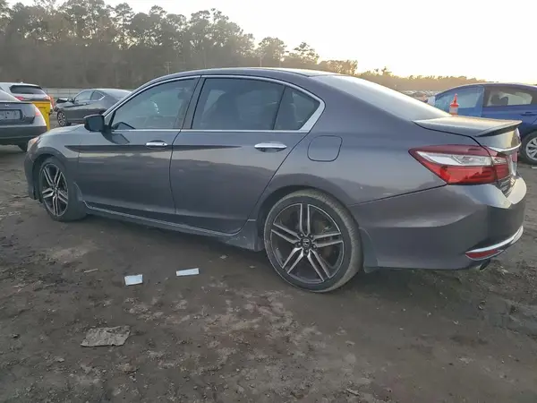 1HGCR2F55HA282399 2017 HONDA ACCORD - Image 2