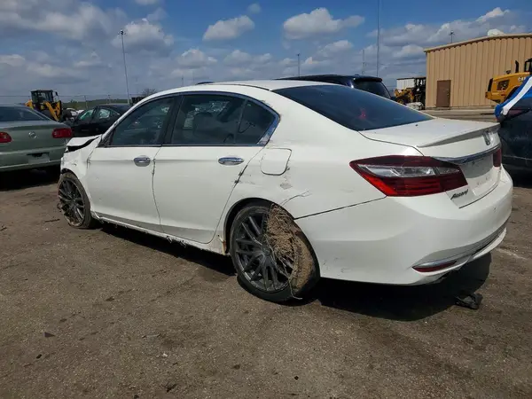 1HGCR2F55HA305728 2017 HONDA ACCORD - Image 2