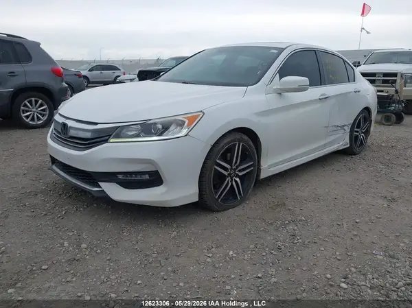1HGCR2F55HA802729 2017 HONDA ACCORD - Image 2
