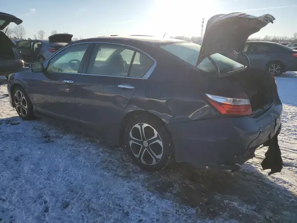 1HGCR2F55HA805789 2017 HONDA ACCORD - Image 2