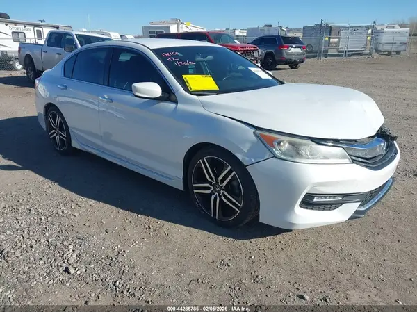 1HGCR2F56GA049100 2016 HONDA ACCORD - Image 1