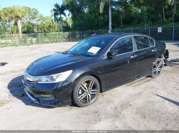 1HGCR2F56GA070612 2016 HONDA ACCORD - Image 2