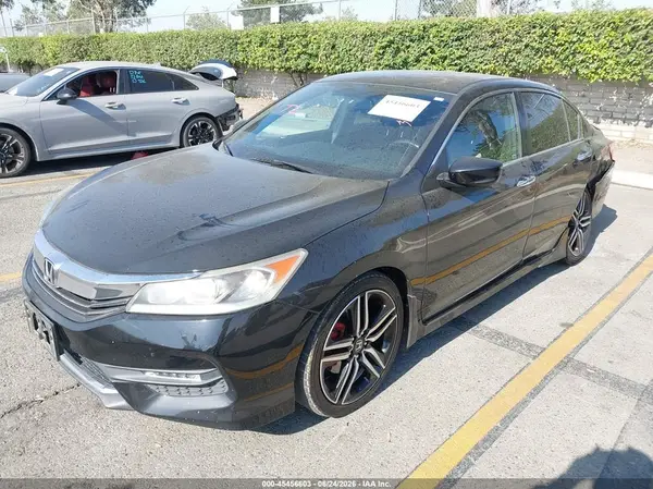 1HGCR2F56GA070805 2016 HONDA ACCORD - Image 2