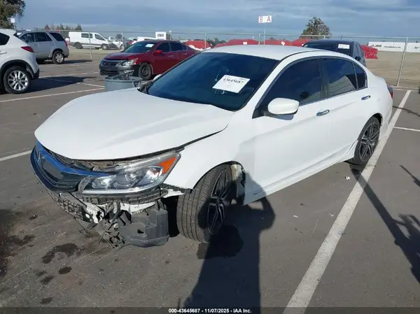 1HGCR2F56GA117587 2016 HONDA ACCORD - Image 2