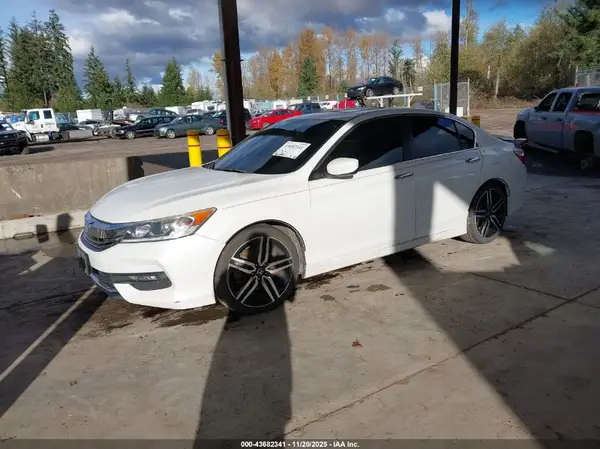 1HGCR2F56GA180530 2016 HONDA ACCORD - Image 2