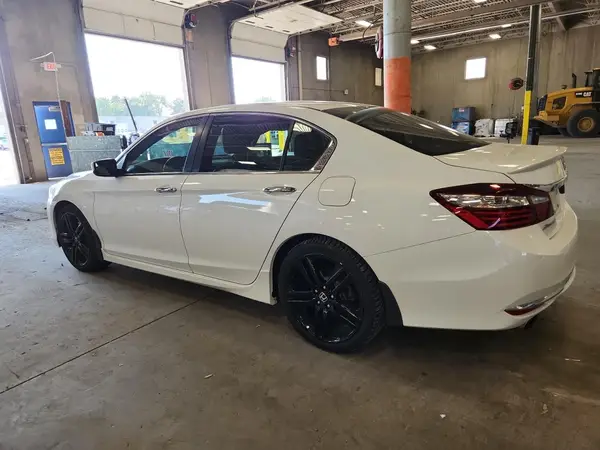 1HGCR2F56GA214403 2016 HONDA ACCORD - Image 2