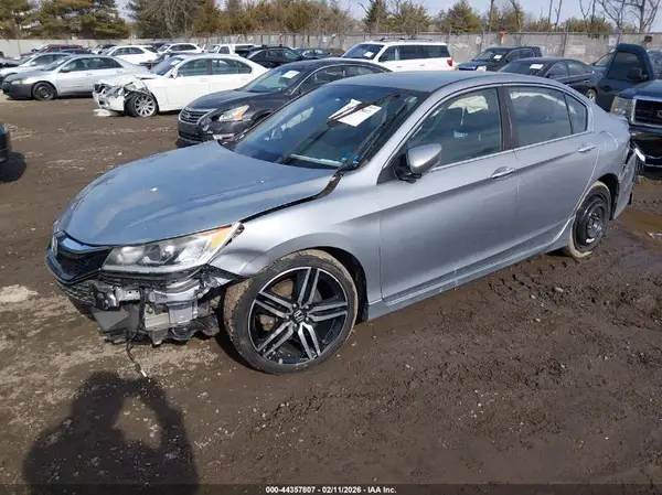 1HGCR2F56GA232867 2016 HONDA ACCORD - Image 2