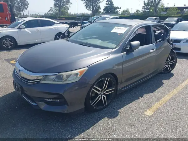 1HGCR2F56HA000805 2017 HONDA ACCORD - Image 2