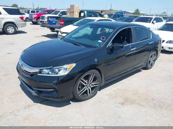 1HGCR2F56HA004207 2017 HONDA ACCORD - Image 2