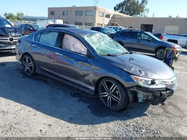 1HGCR2F56HA010816 2017 HONDA ACCORD - Image 1