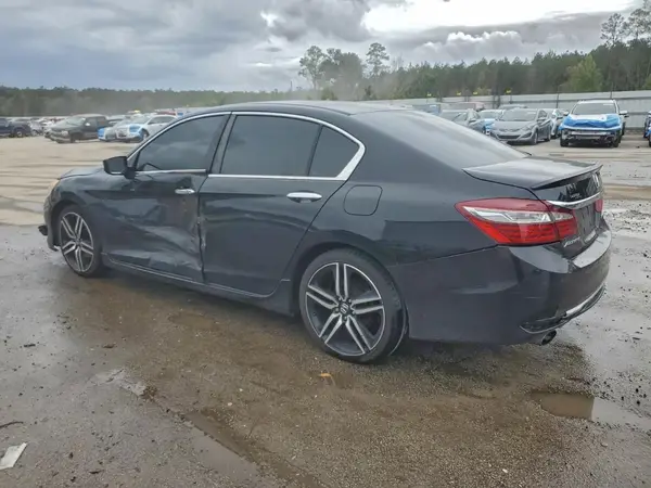 1HGCR2F56HA022805 2017 HONDA ACCORD - Image 2