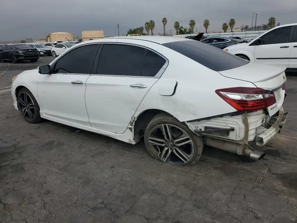 1HGCR2F56HA027681 2017 HONDA ACCORD - Image 2