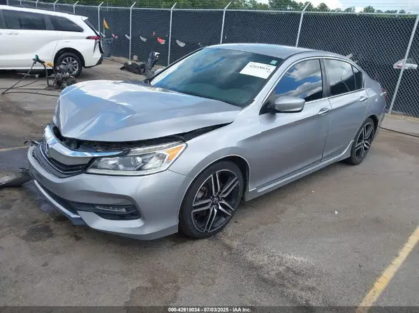 1HGCR2F56HA034632 2017 HONDA ACCORD - Image 2