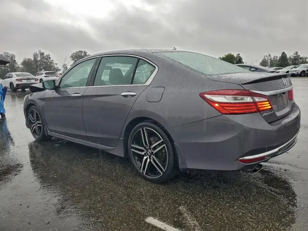 1HGCR2F56HA043878 2017 HONDA ACCORD - Image 2